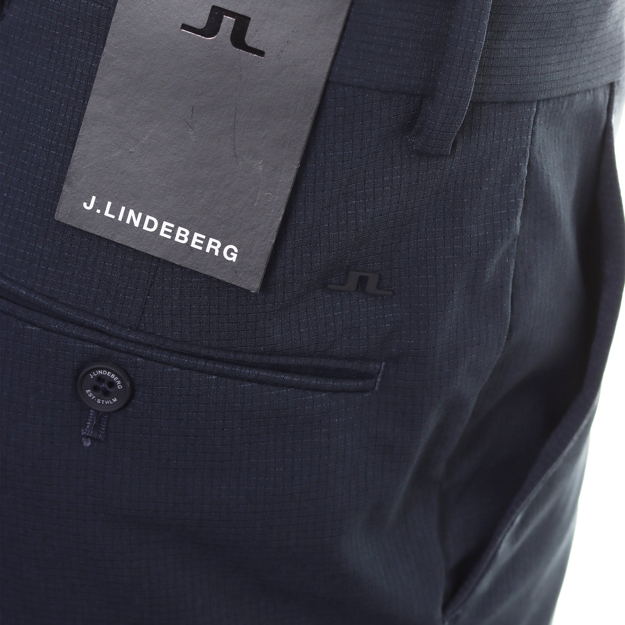 j-lindeberg-golf-vent-shorts-gmpa06356-jl-navy-6855