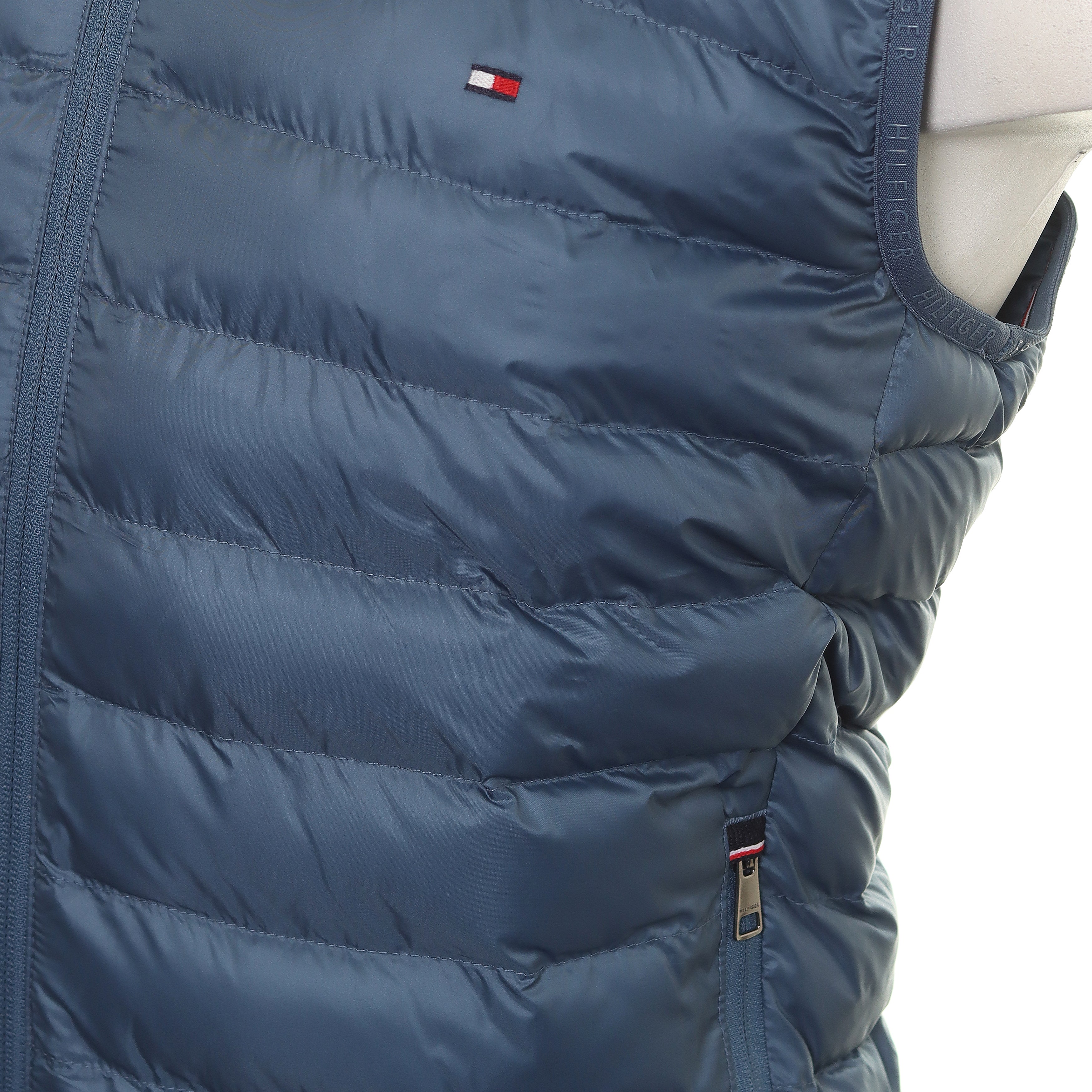 Tommy Hilfiger Packable Recycled Vest MW0MW18762 Blue Coast DBX ...