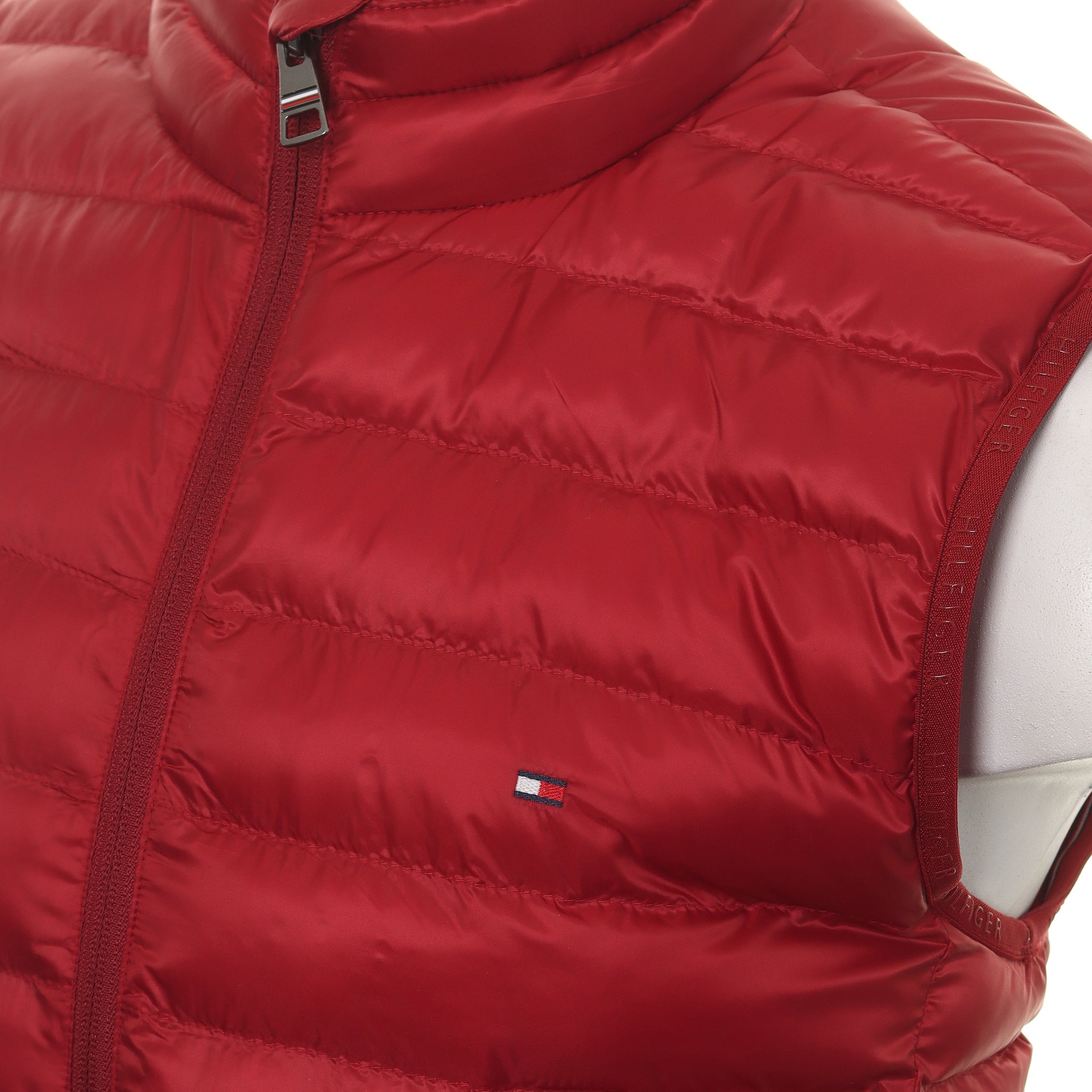 copy-of-tommy-hilfiger-packable-recycled-vest-mw0mw18762-regatta-red-xit-function18